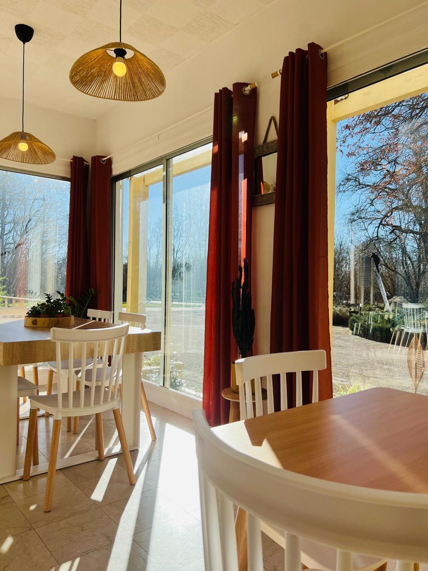 Motel Les Broussailles Mesves-sur-Loire Dış mekan fotoğraf