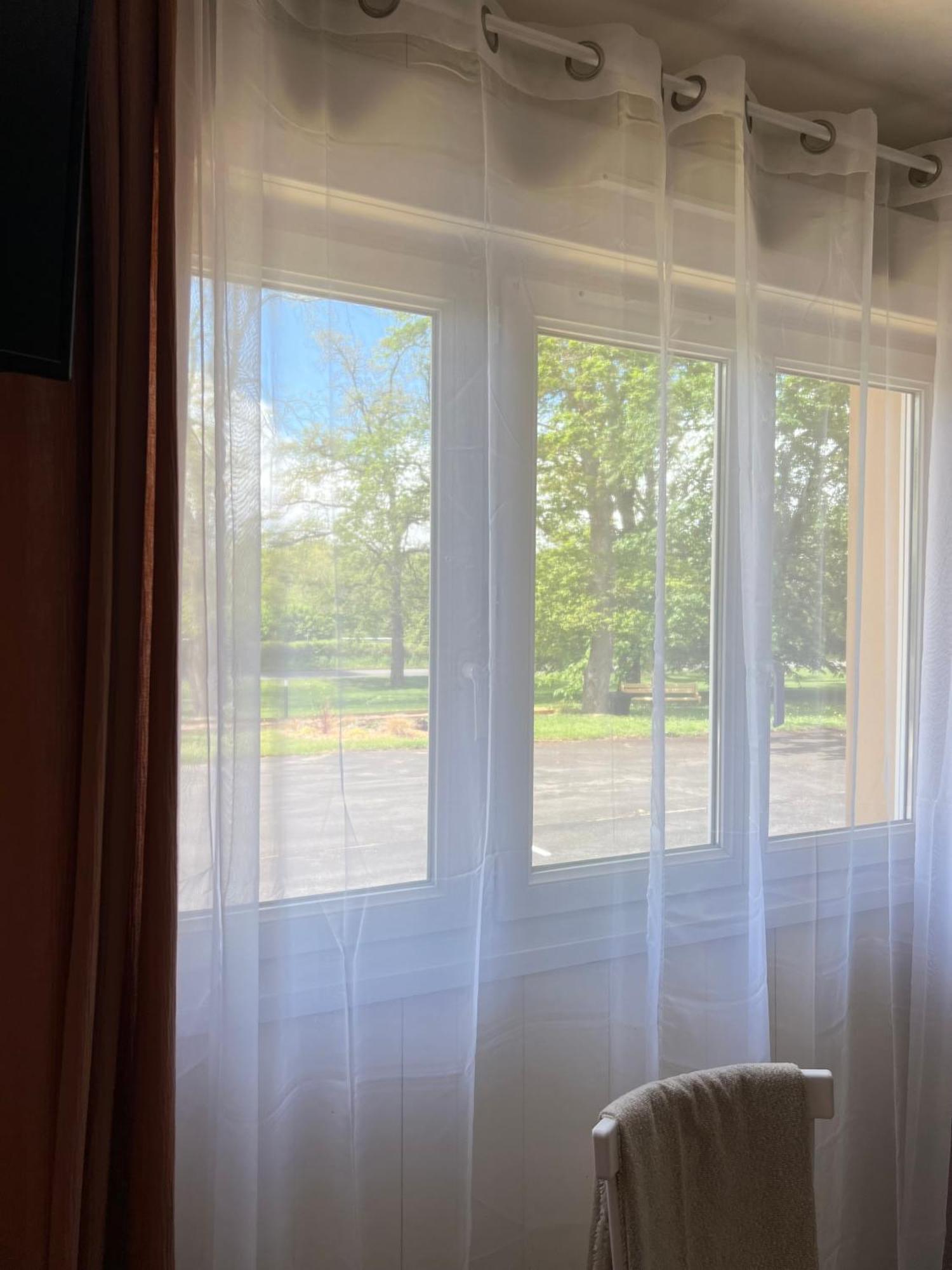 Motel Les Broussailles Mesves-sur-Loire Dış mekan fotoğraf